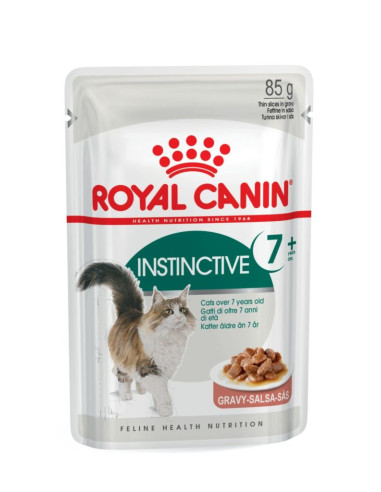 Пауч Royal Canin Instinctive +7 - специално създадена за котки над 7 години, малко късчета месо в апетитен сос