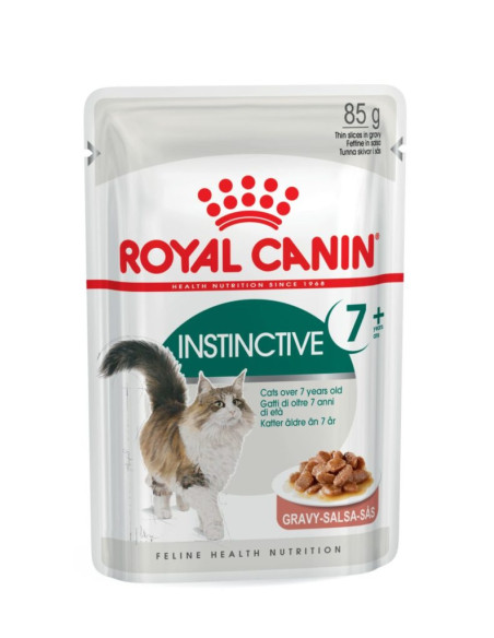 Пауч Royal Canin Instinctive +7 - специално създадена за котки над 7 години, малко късчета месо в апетитен сос