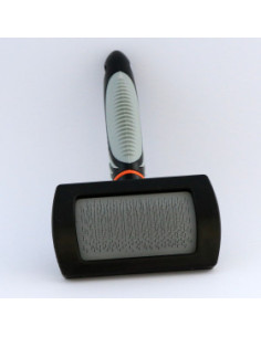 Малка иглена четка за кучета