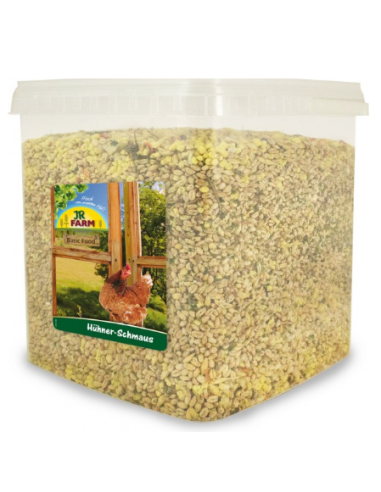 Балансиран, разнообразен фуражен микс за кокошки.