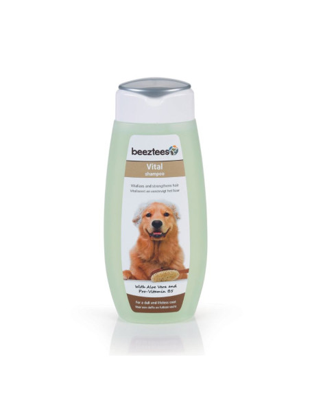 Заздравяващ шампоан за кучета Beeztees Vital shampoo с алое вера и витамин Б5 за кучета 300мл.